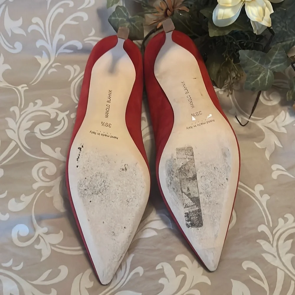 Manolo Blahnik BB 70 Bright Red Suede pointed toe Pumps mismatched size - Picture 5 of 8